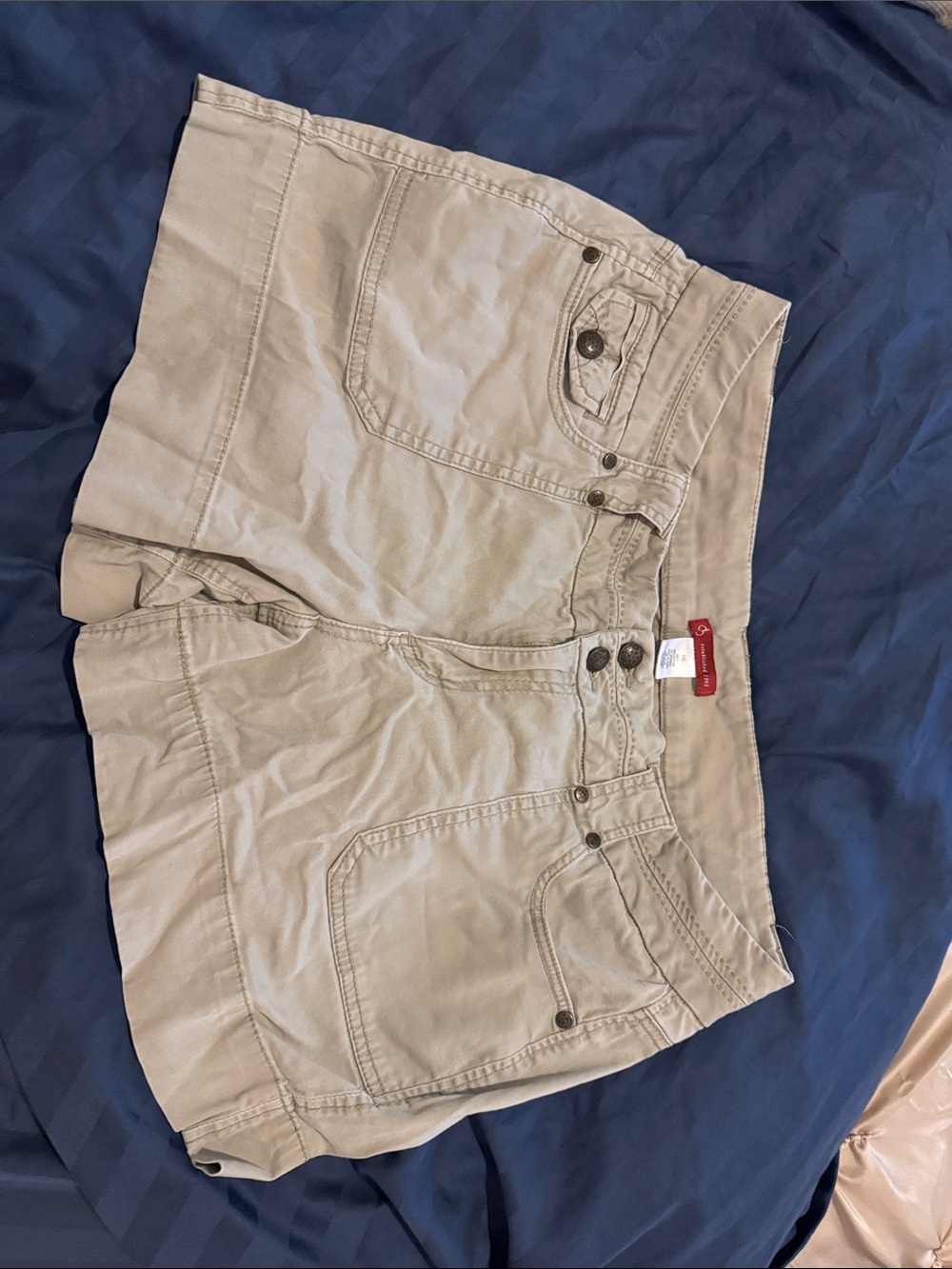 Women’s Beige Casual Jean Shorts with Front Pockets